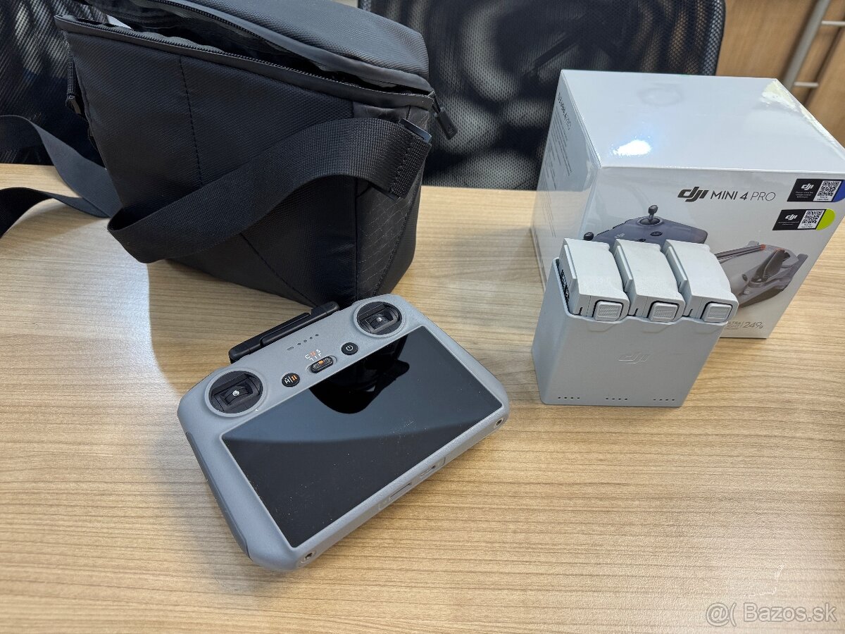 DJI mini 4 pro fly more kit