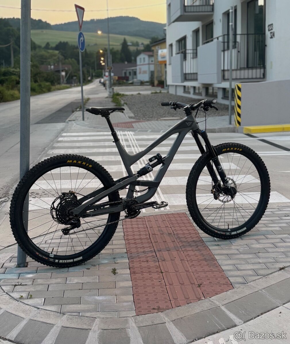 YT CAPRA AL COMP GREY XXL 29”