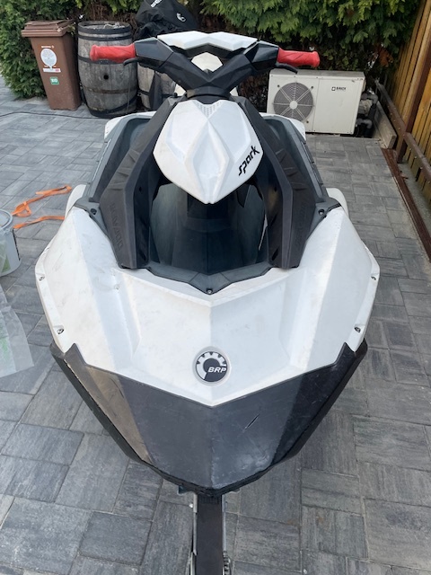 Predám vodný skúter Sea Doo SPARK 2UP