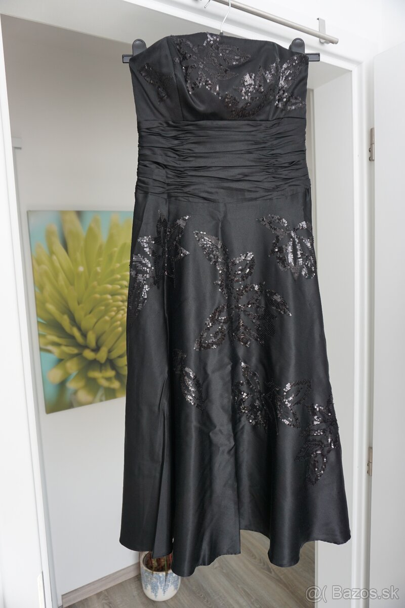 Luxusne cierne saty Monsoon s trblietavymi vzormi, vel. 36