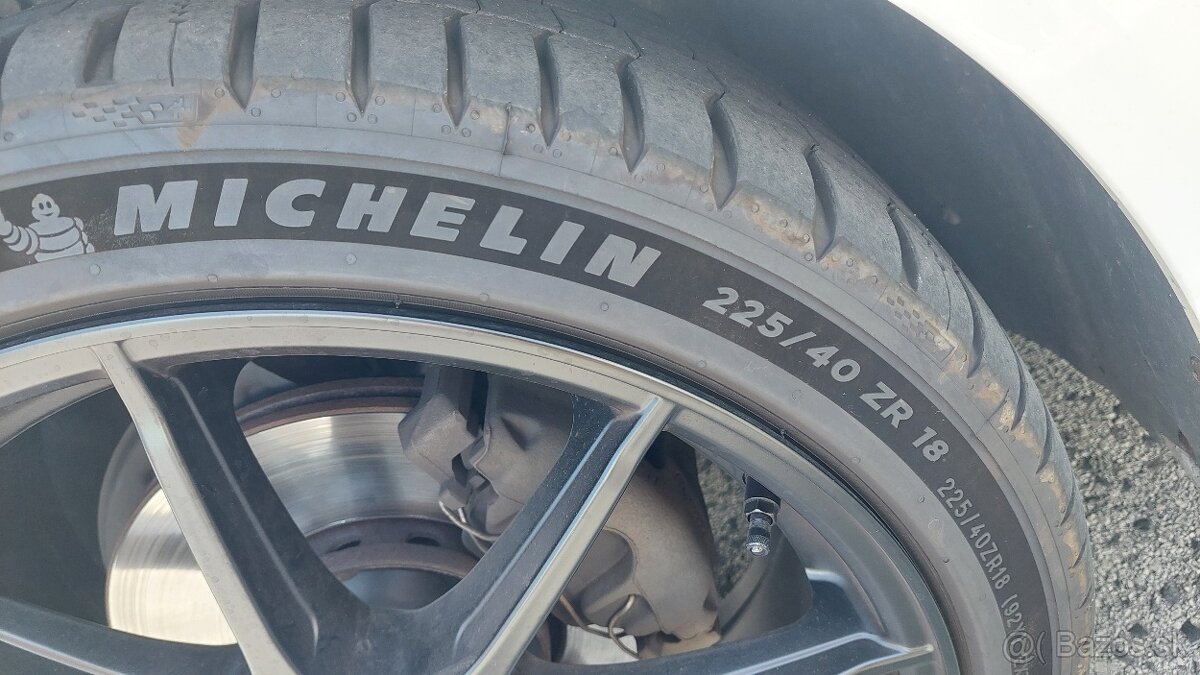 Michelin Pilot Sport 5 225/40 R18
