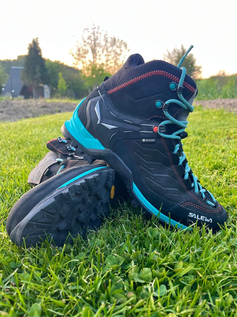 Dámska turisticá obuv Salewa MTN Trainer Mid GTX