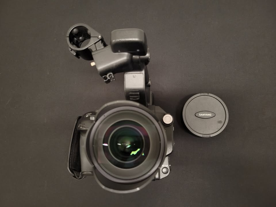 Sony FS5 + Rokinon 14mm t3.1 + monitor