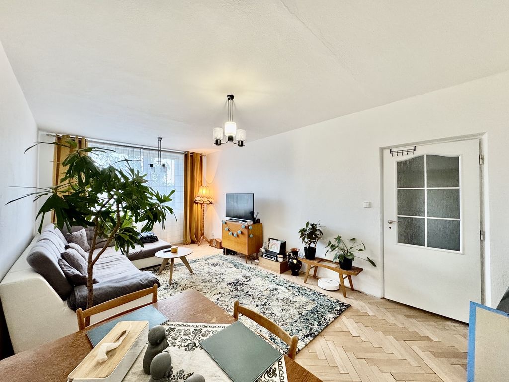 Predáme 3 izb. byt, Žilina - Vlčince, 2x loggia