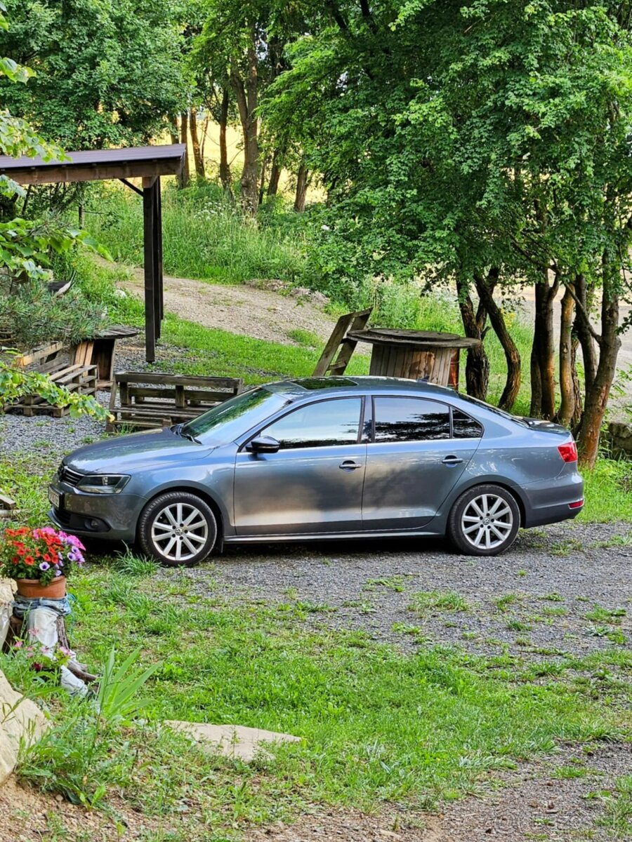 Predám vw jetta 1.6tdi 2012