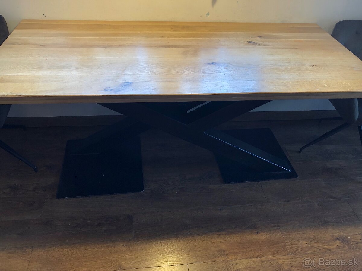 Dubovy jedalensky stol 180x80x78