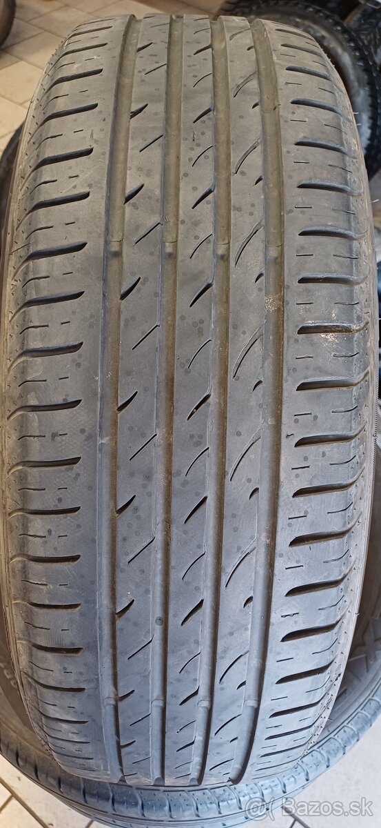 225/60R17 99H letné