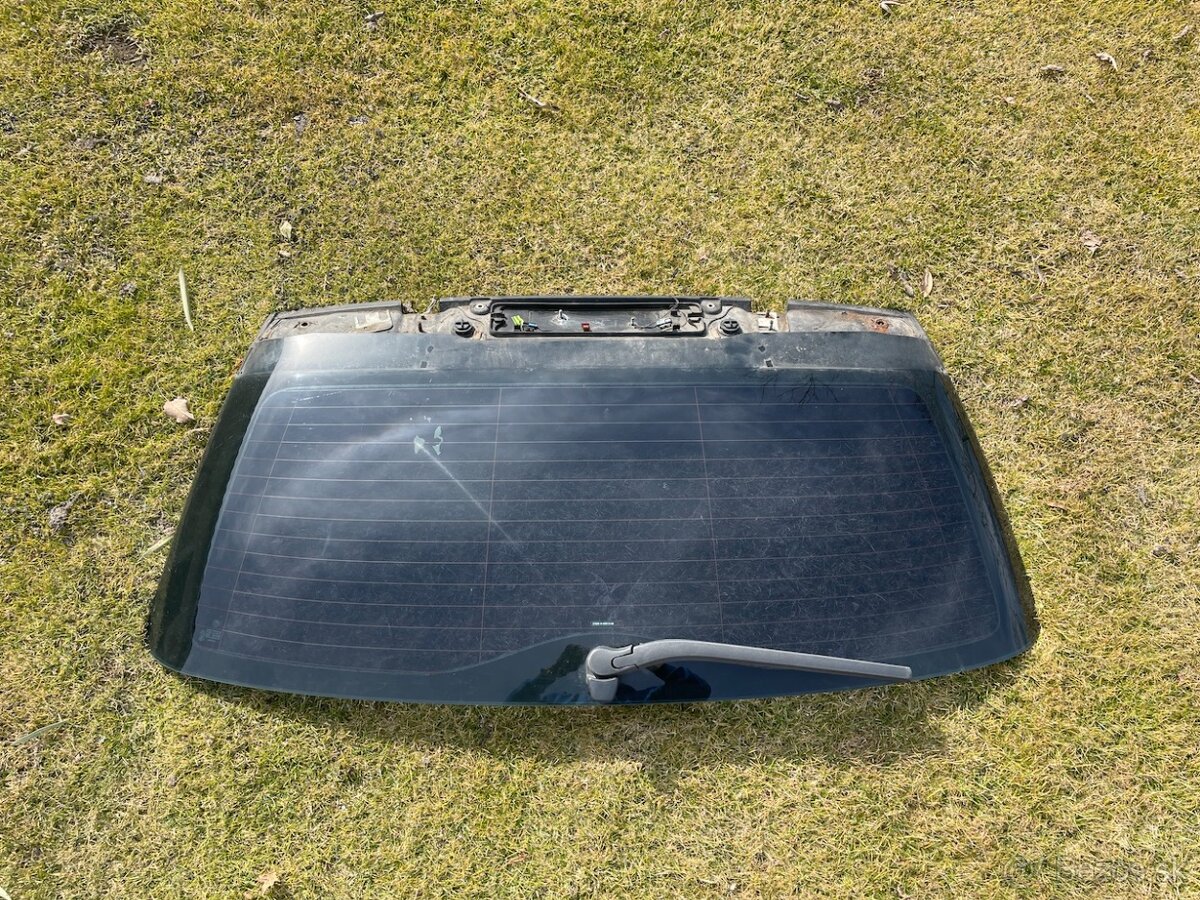 Zadné okno BMW E61 zadné sklo kufra