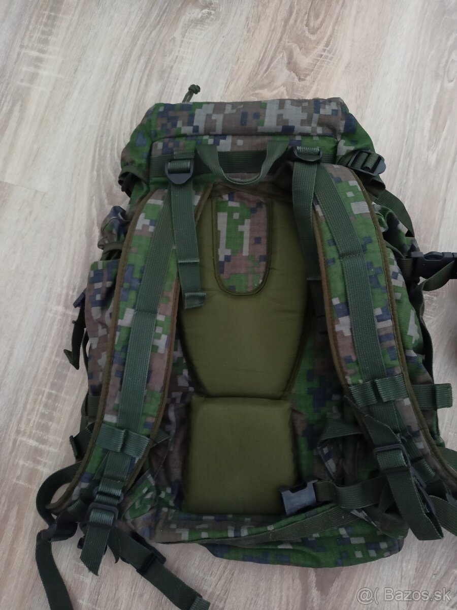 Batoh 30l digi 2007 les