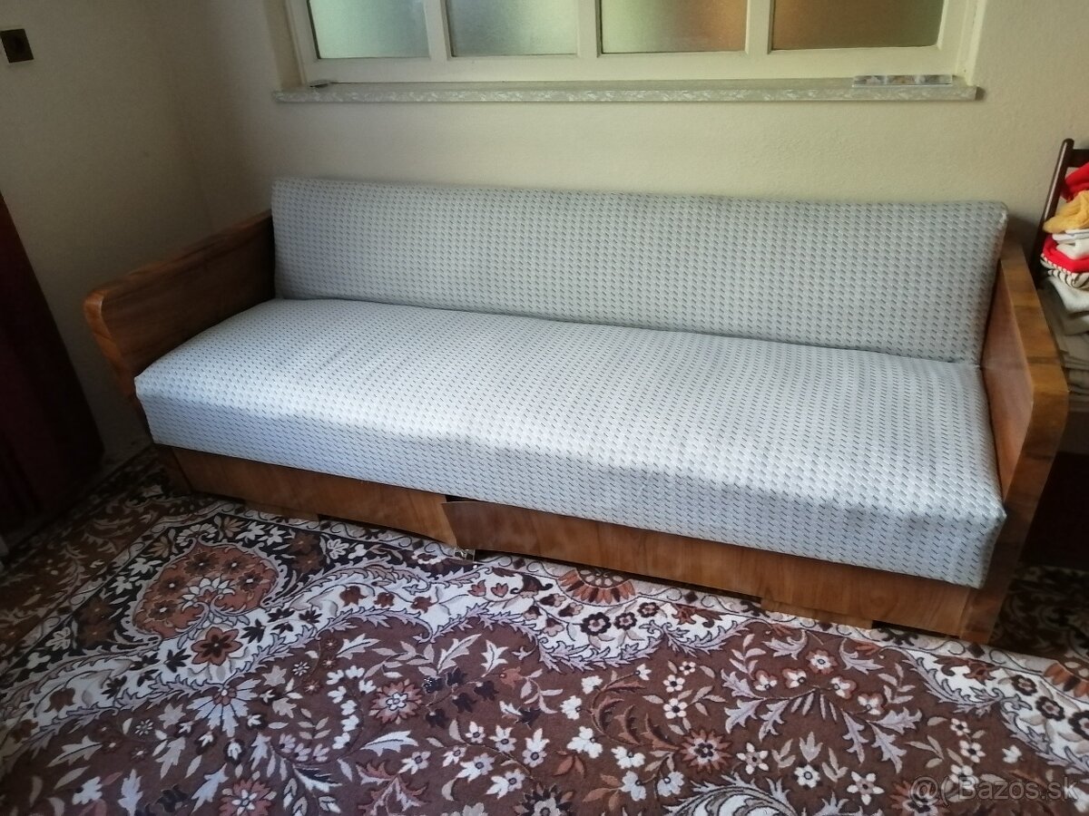Rozkladací gauč