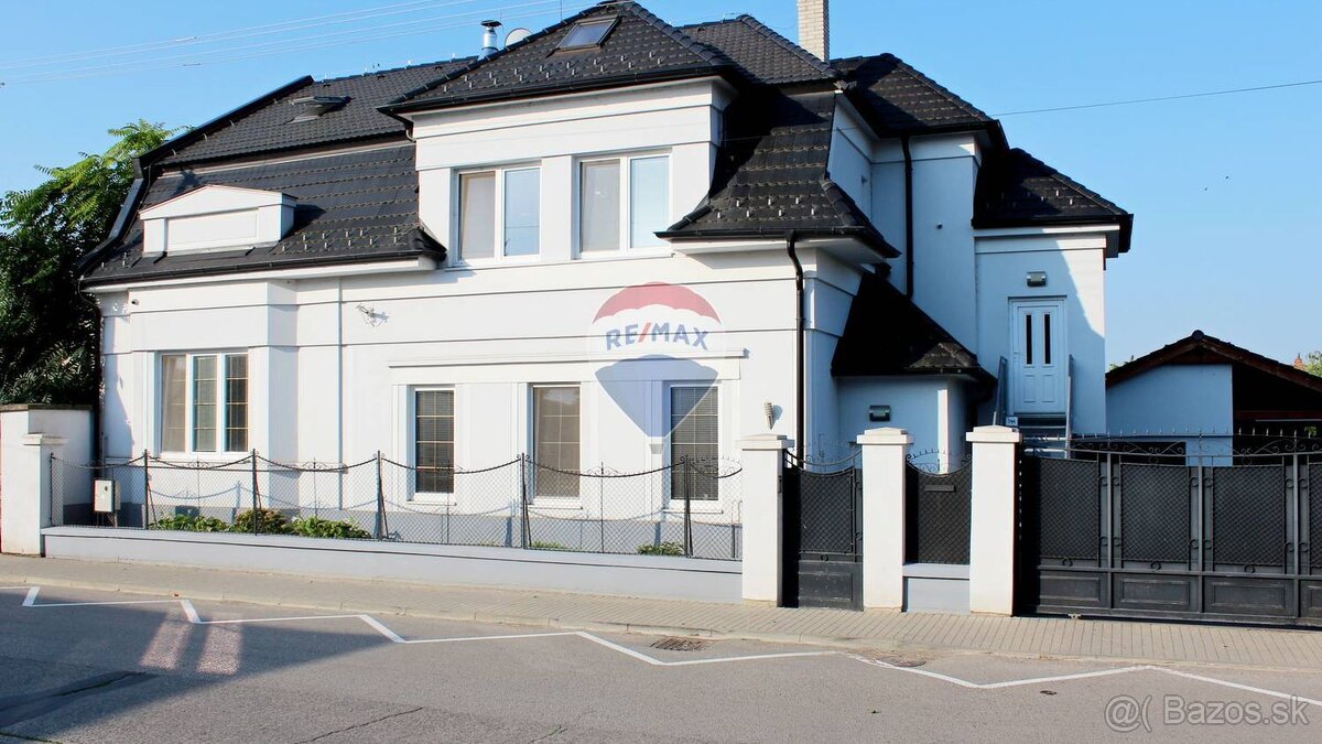 Na predaj krásna vila po kompletnej rekonštrukcii Sládkovičo
