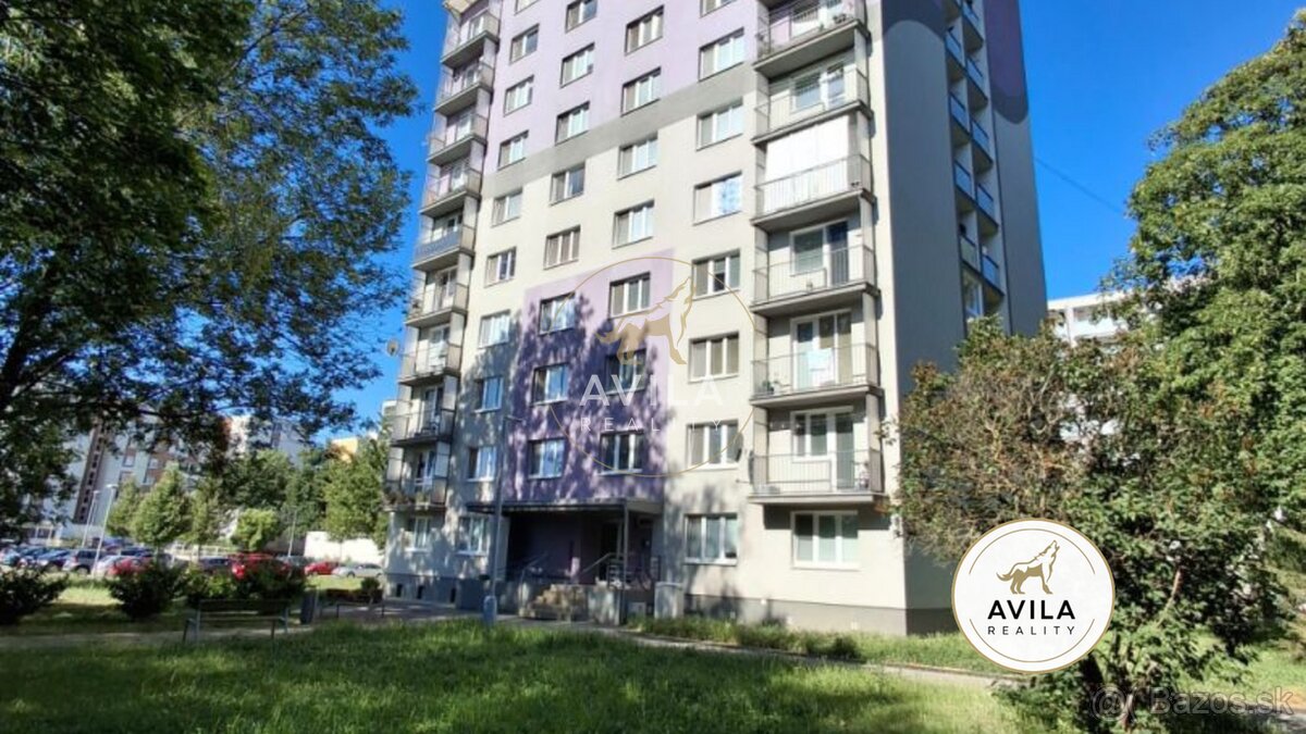 REZERVÁCIA Elegantný 3-izbový byt po kompletnej rekonštrukci