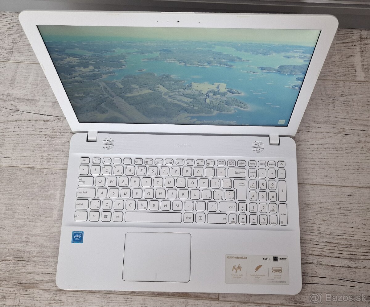 ASUS VIVOBOOK MAX X541N