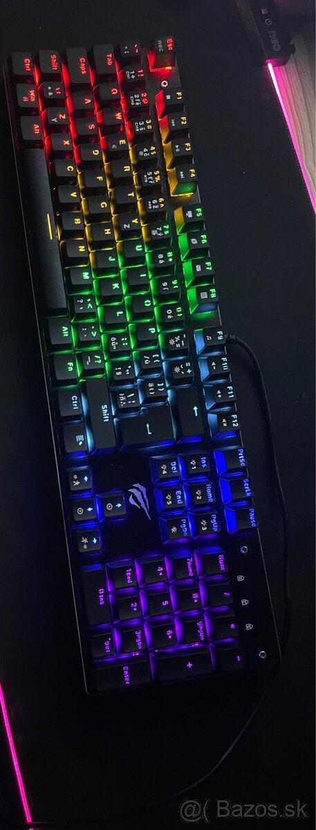Havit Gamenote KB863CM – herná klávesnica s RGB podsvietením