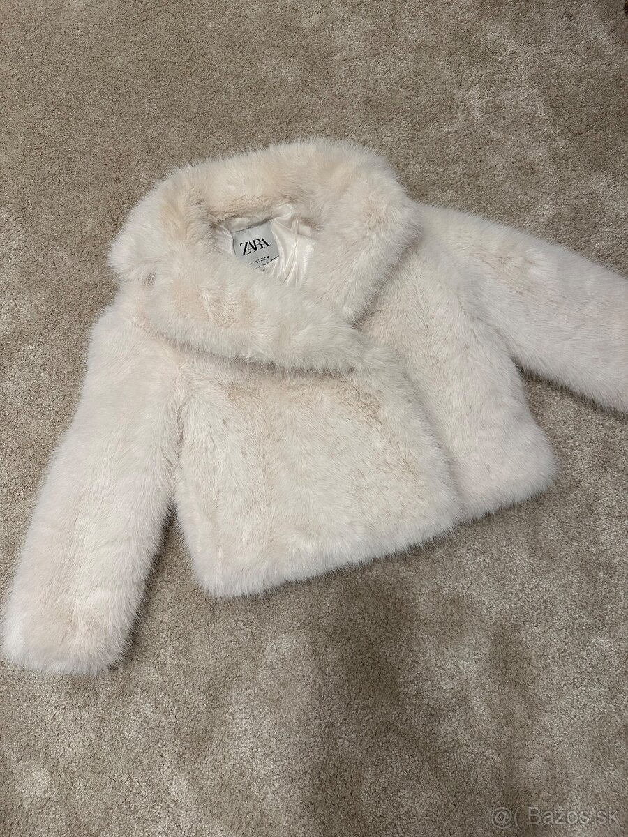 Zara kožuch