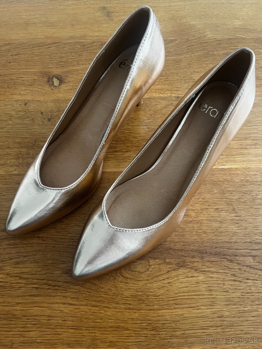 krasne zlate lodicky cislo 39 v 100% stave