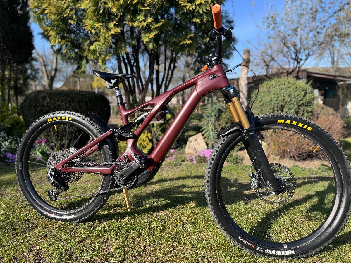 SPECIALIZED Turbo Levo Pro Carbon S4 + UPGRADE TOP STAV