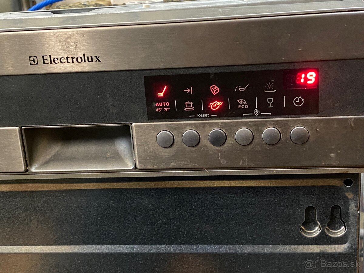 umyvacka 45cm Electrolux
