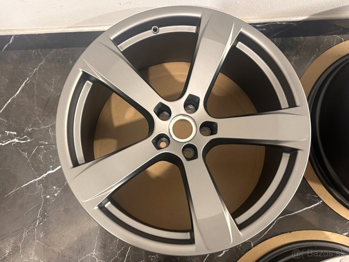 original kolesa Porsche Macan r20 95B 95B601025FM