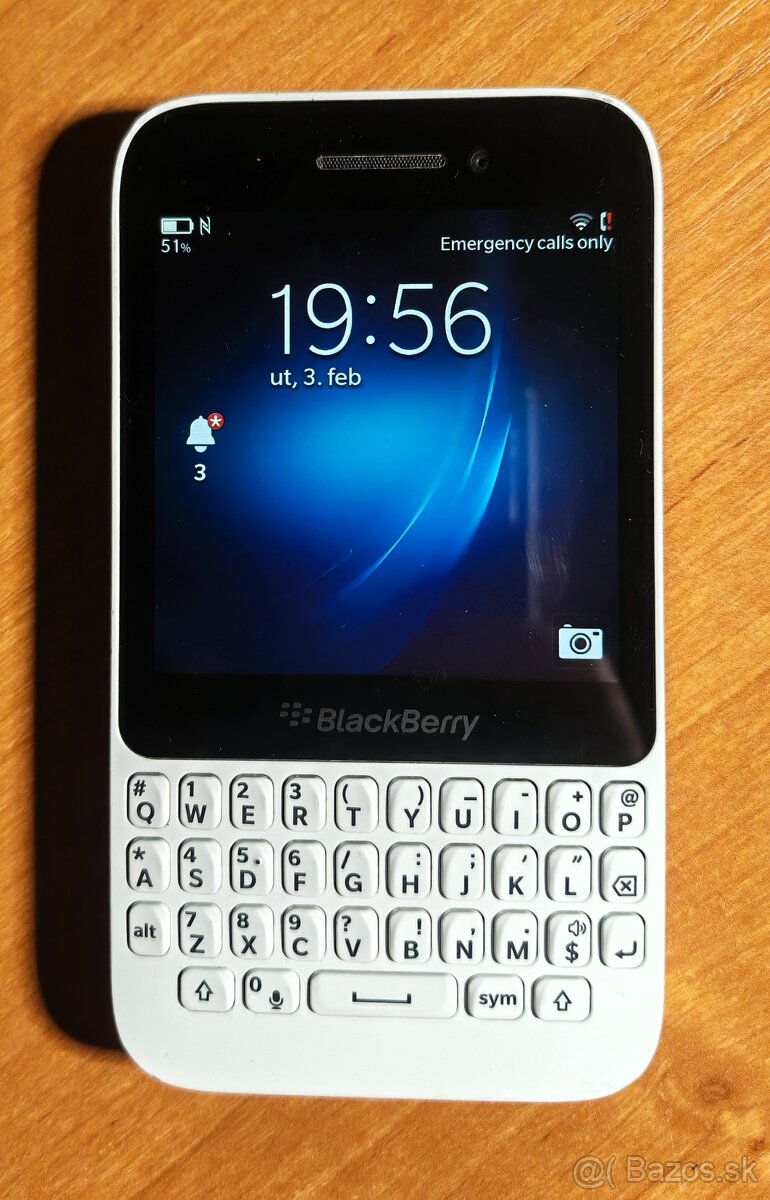 BlackBerry Q5 White