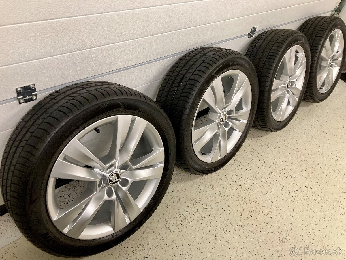 Letná sada org ŠKODA KAROQ 5x112 7J ET45 215/50 R18