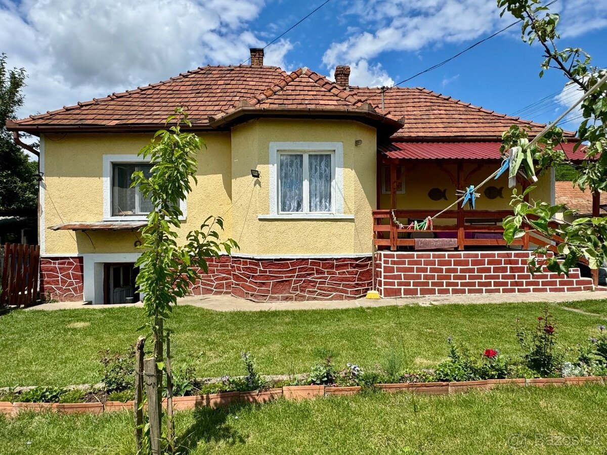 MAĎARSKO - SZENDRO - ZNÍŽENÁ CENA 2 IZBOVÝ RODINNÝ DOM NA T