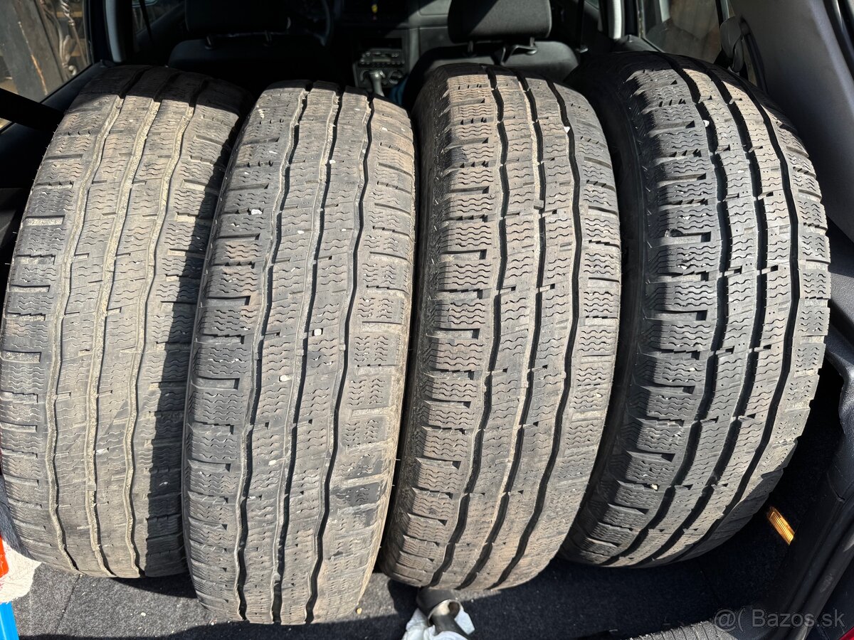 Zimné pneumatiky 225 / 75 R16 C