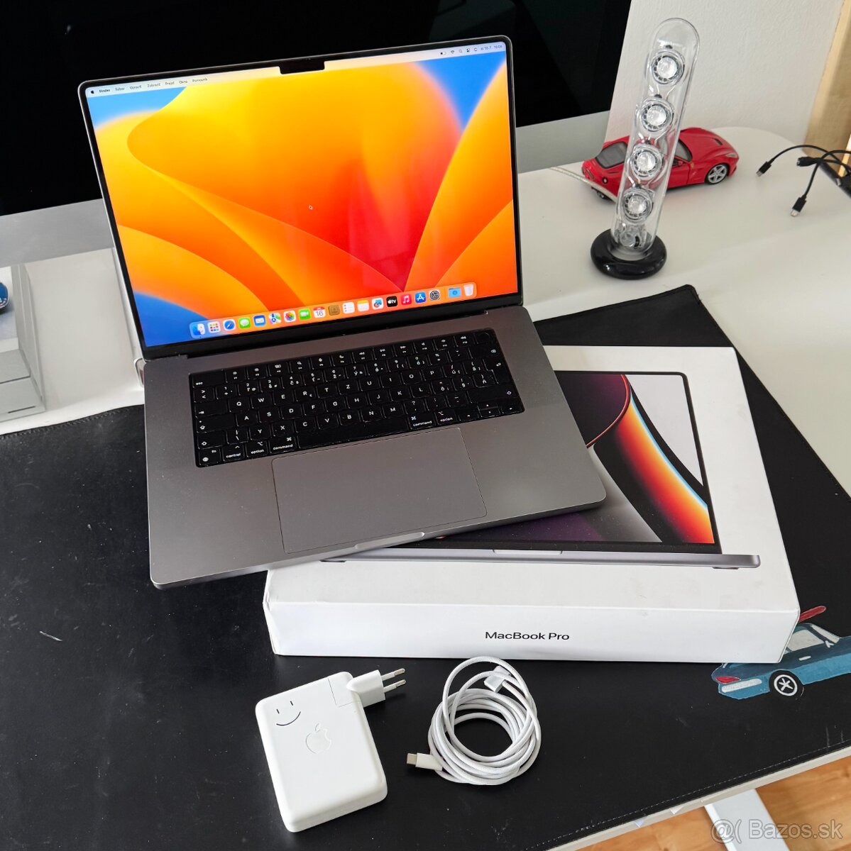 NA PREDAJ Macbook Pro 16' M1 PRO 16GB RAM 512GB SSD 2021