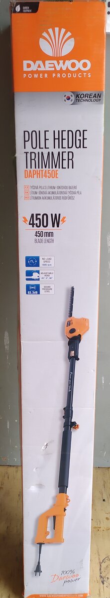 El. teleskopická tyč na živý plot 450W novä