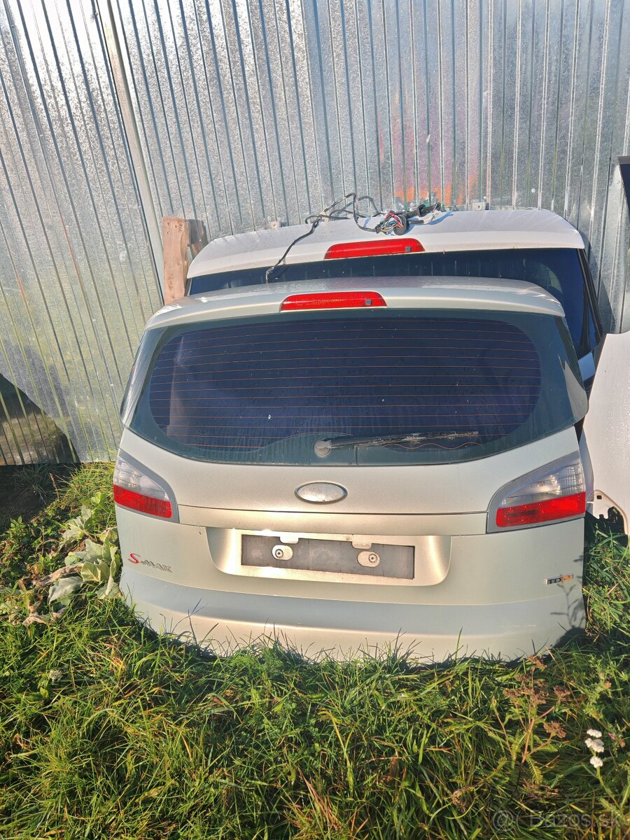Predám zadné kufrov dvere Ford smax a galaxy
