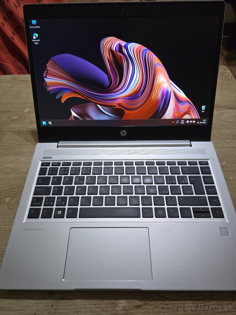 Kovovy HP Probook 440 G6 s procesorom i3 8gb ram a 256gb ssd