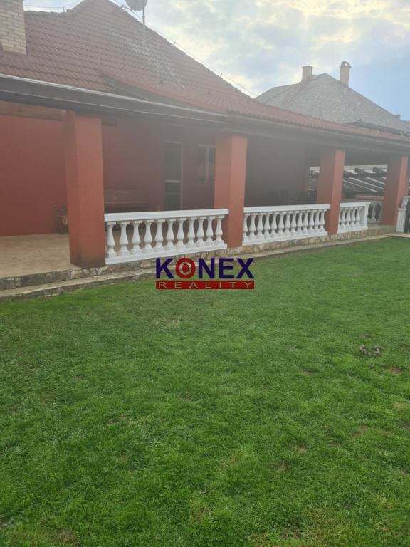 NOVINKA - DVA RODINNÉ DOMY k nasťahovaniu v obci DRAHŇOV