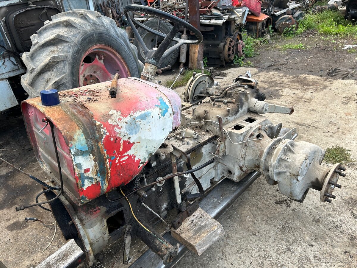 Predám zadnú časť traktora Zetor 6911 6718 5718 5618