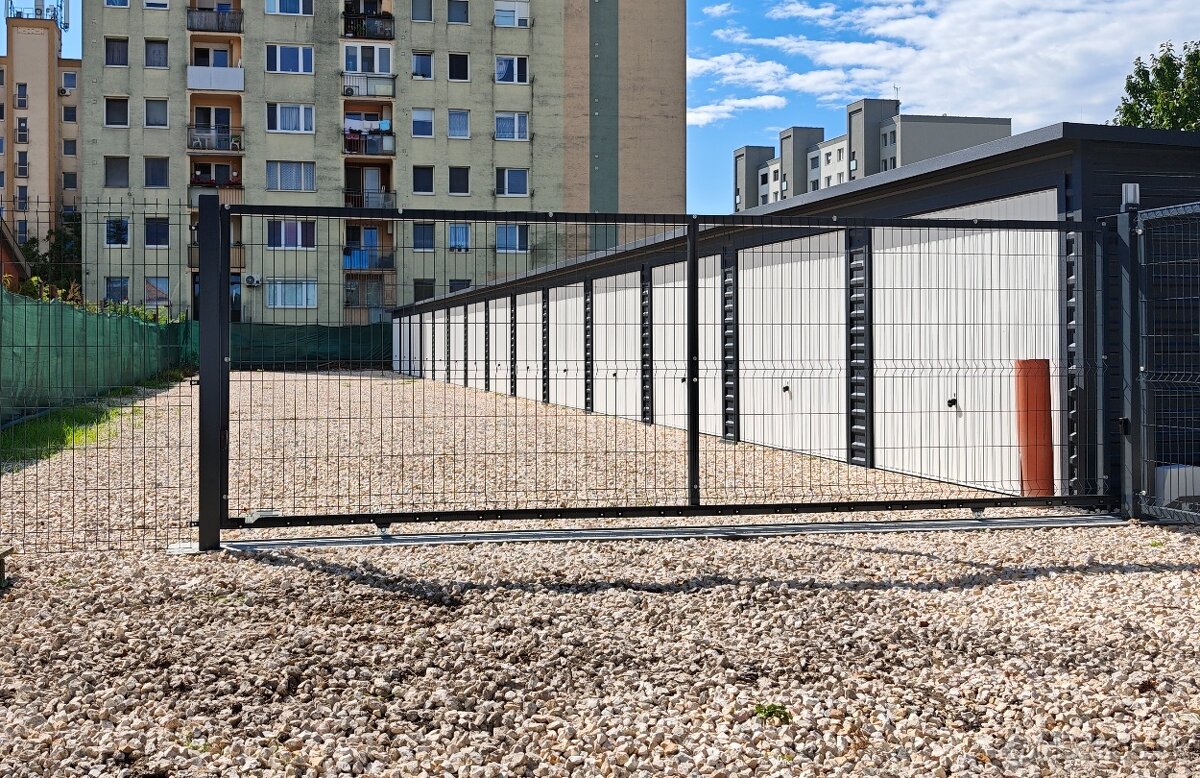 Dlhodobý prenájom garážového státia – Komárno