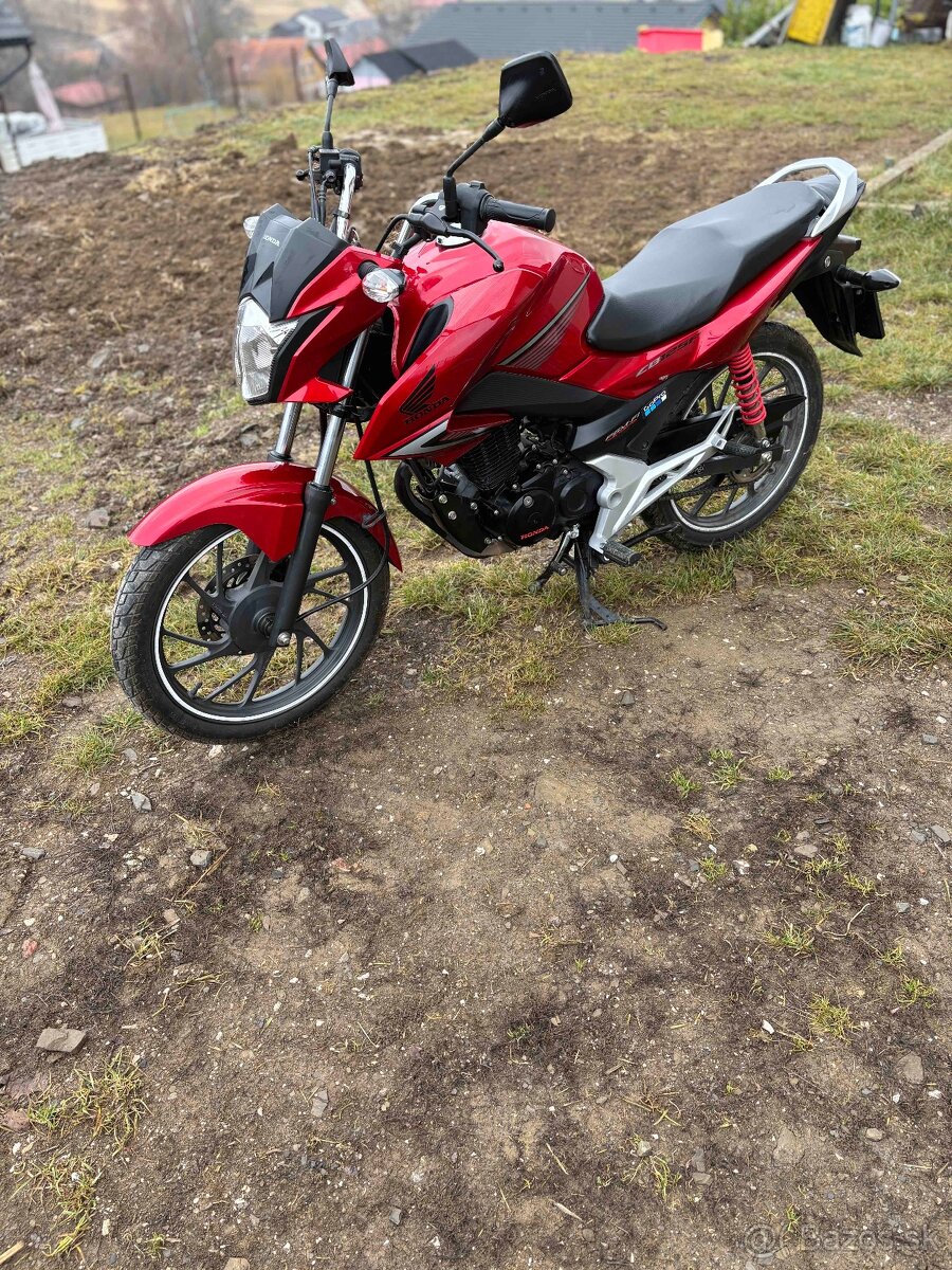 Honda CB125F