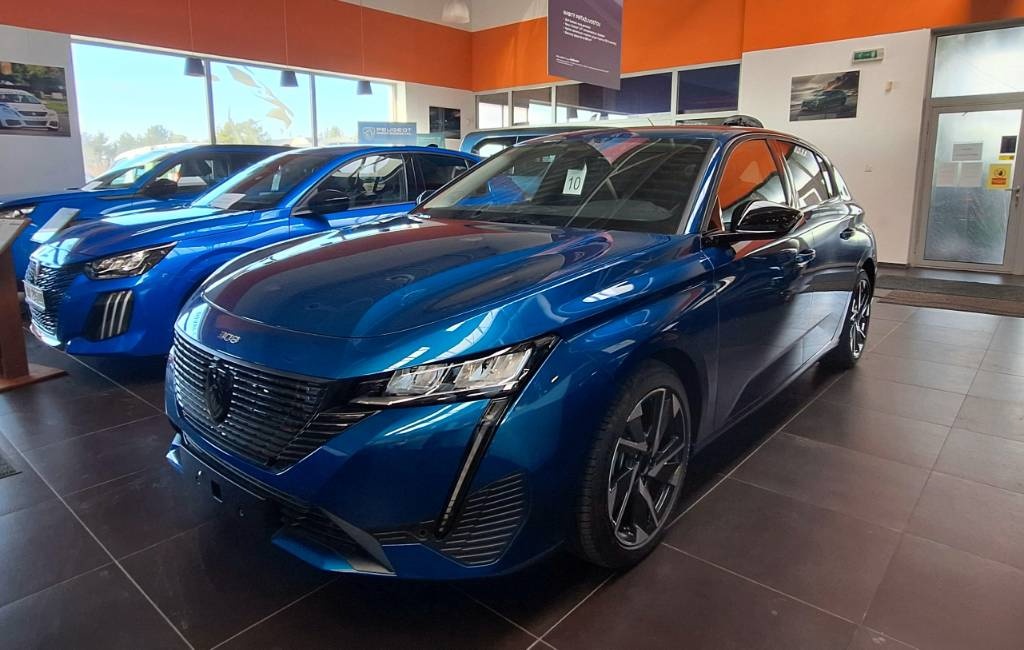 Peugeot 308 1.2 PureTech 130 Allure EAT8