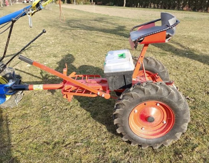 Nosič náradia za Agzat