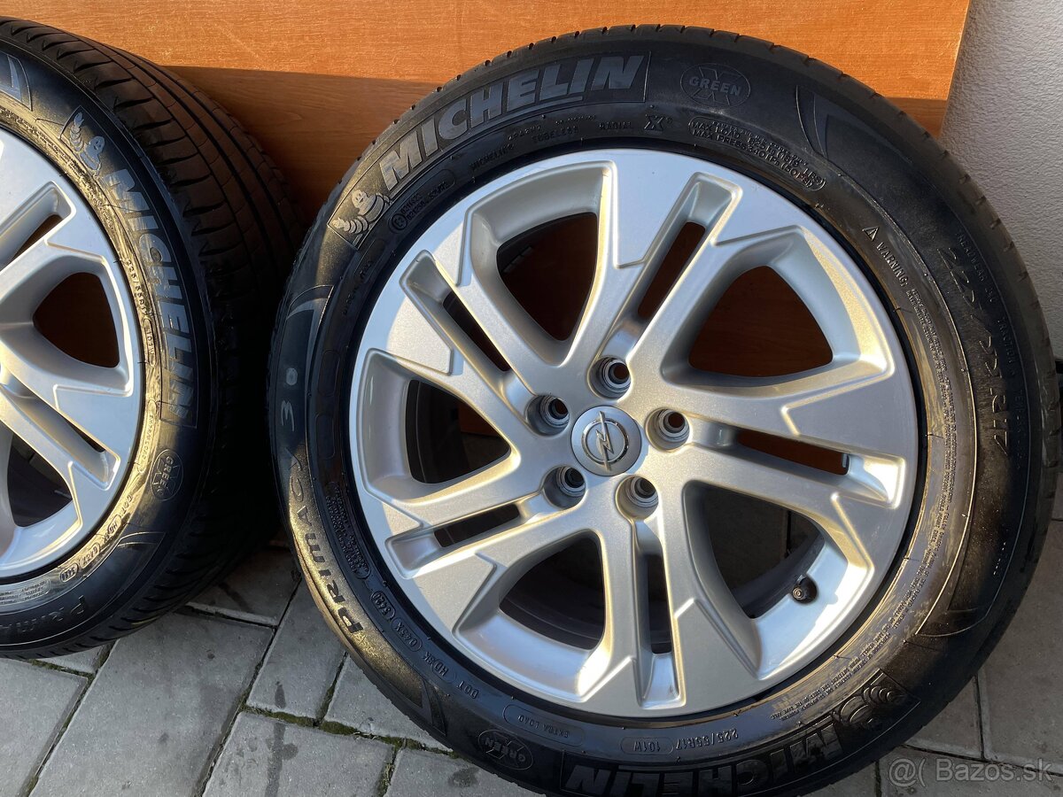 OPEL ZAFIRA 5x108 7jx17 ET46 225 55 R17 Letné