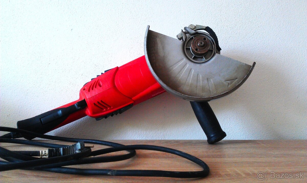 UHLOVA BRUSKA EINHELL TE-AG 230/2000.