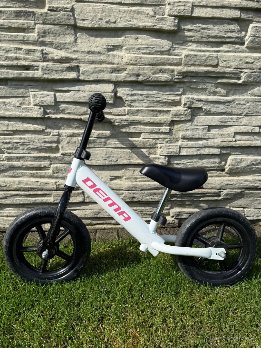 DEMA odrážadlo