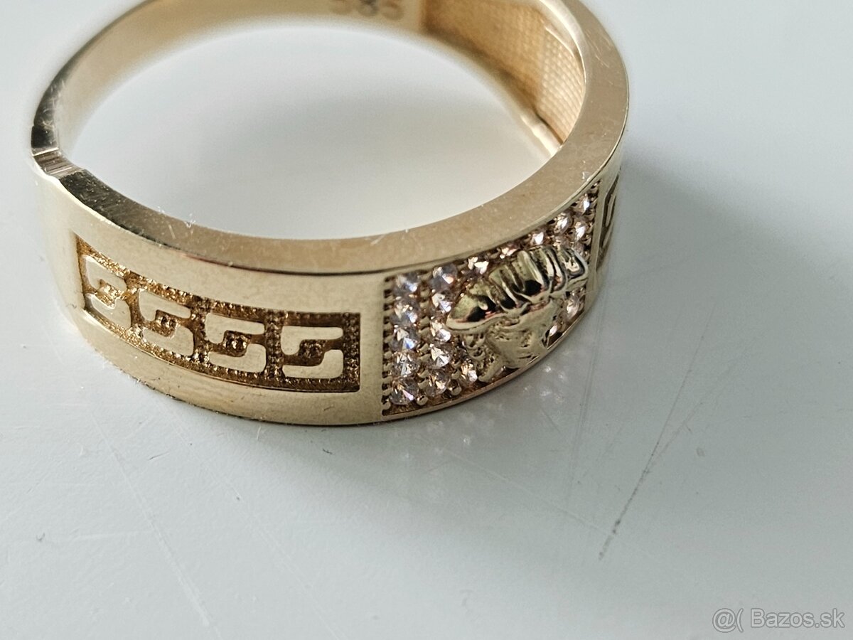 Zlaty prsten motiv Versace 333e