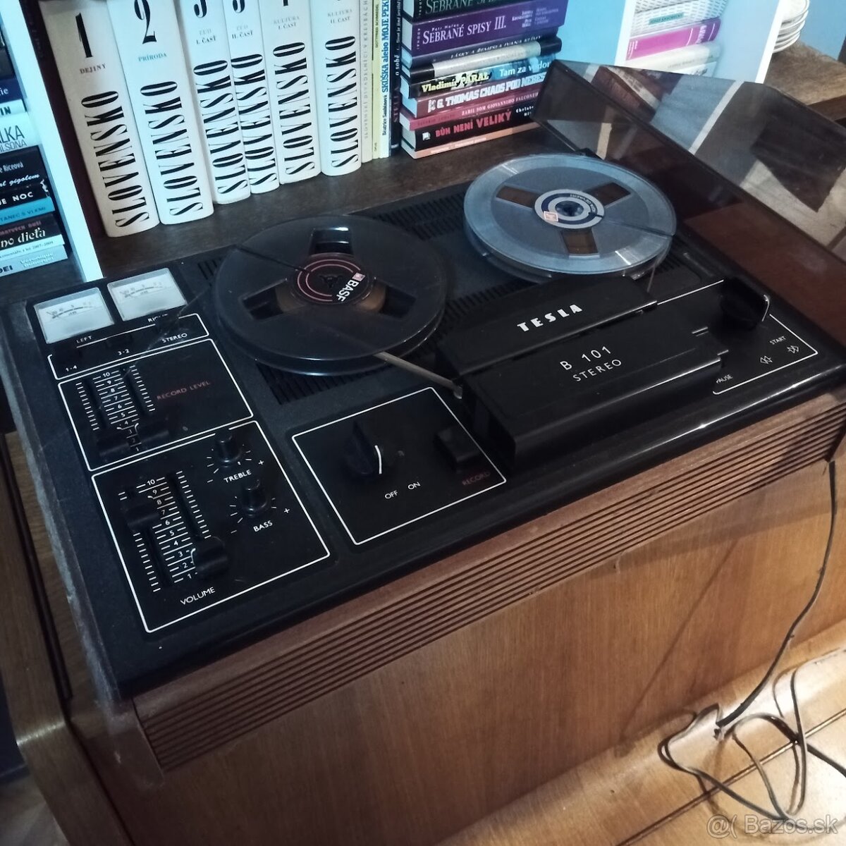 Magnetofon Tesla B101