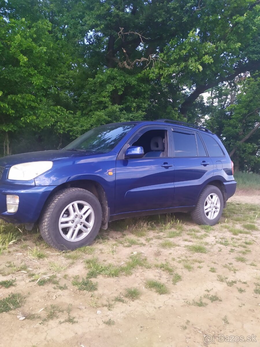 RAV4