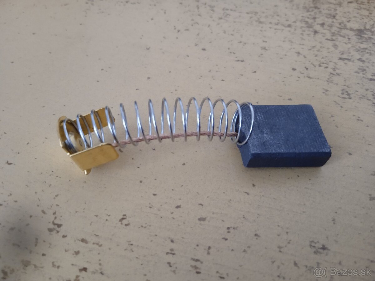 uhlíky 16x6mm