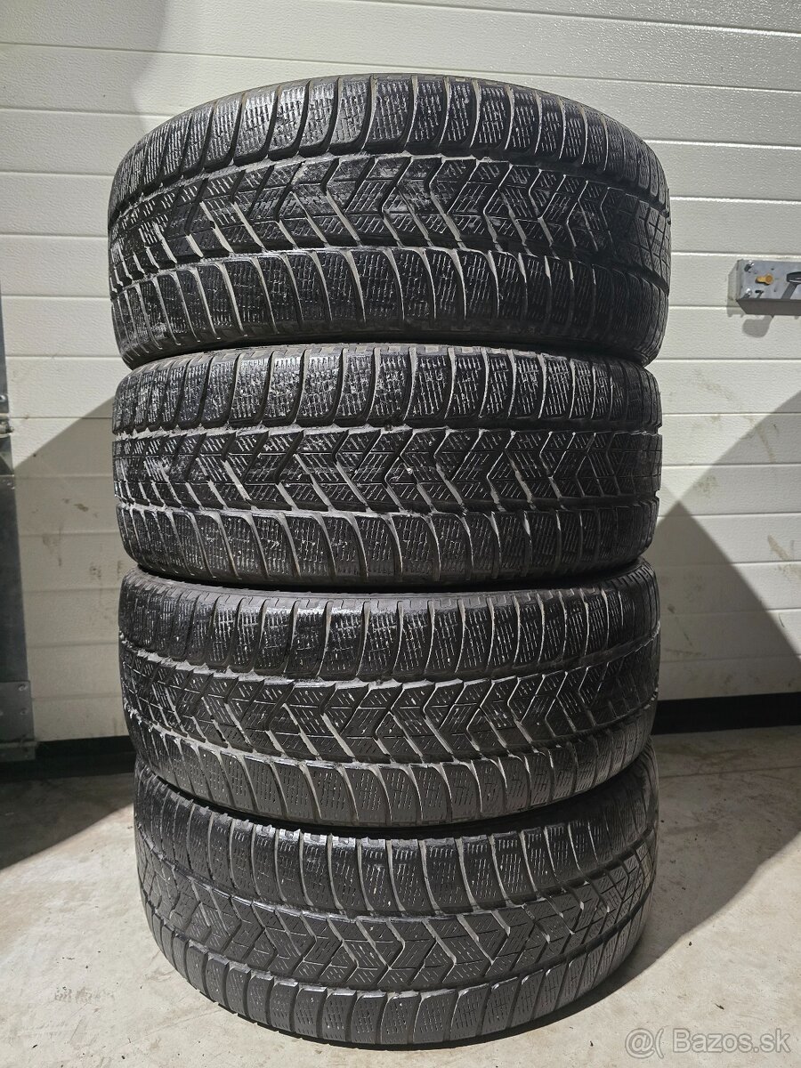 Zimné Pneu Pirelli Scorpion Winter 235/50 R19