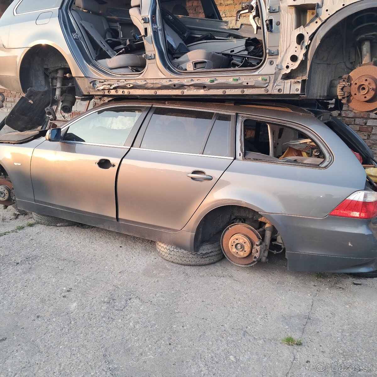 Rozpredam bmw e61 na náhradné diely