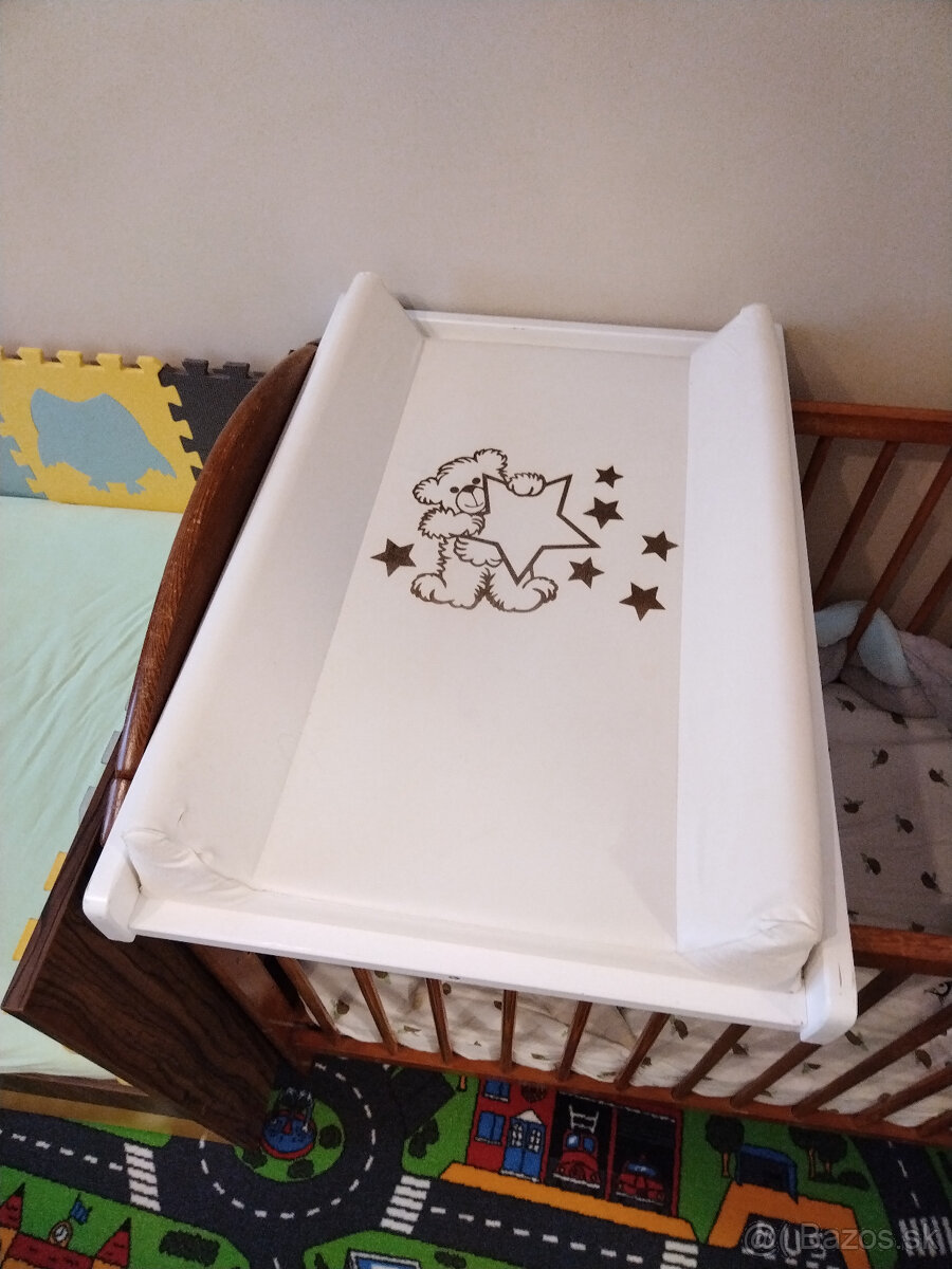 Prebaľovací pult s podložkou
