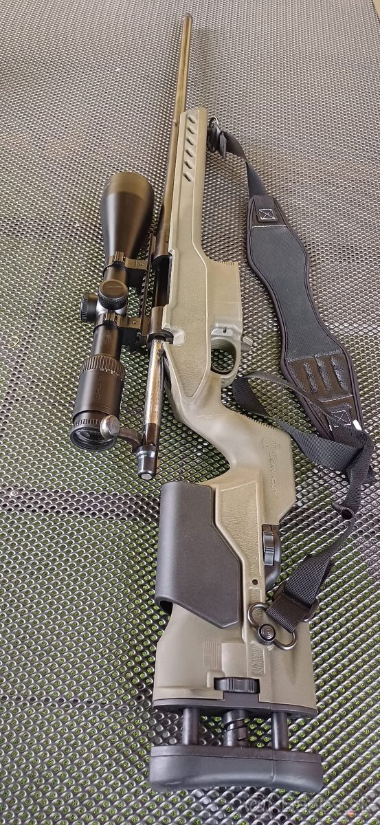 Predám REMINGTON 700 300 Win Mag