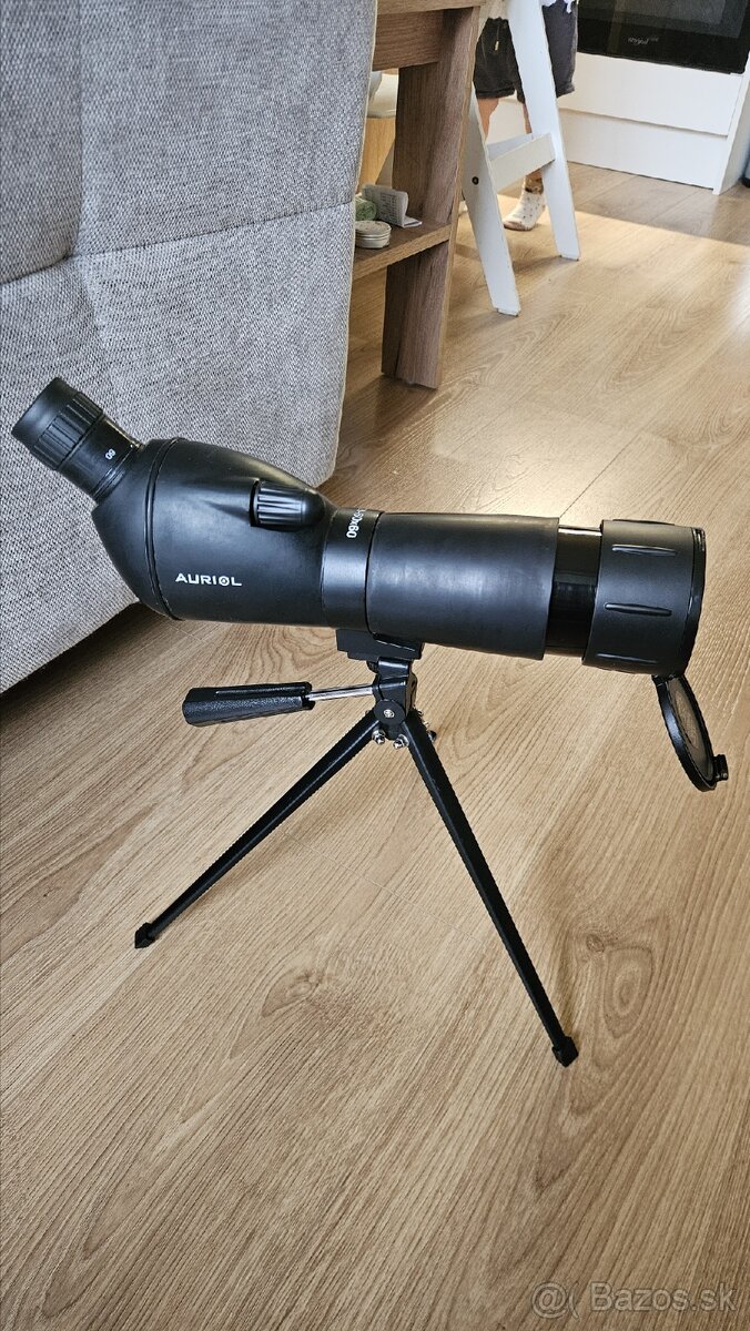 Monokular so statívom 20-60