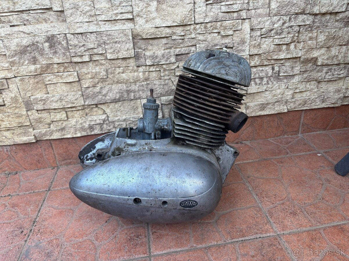 Motor jawa 250 353